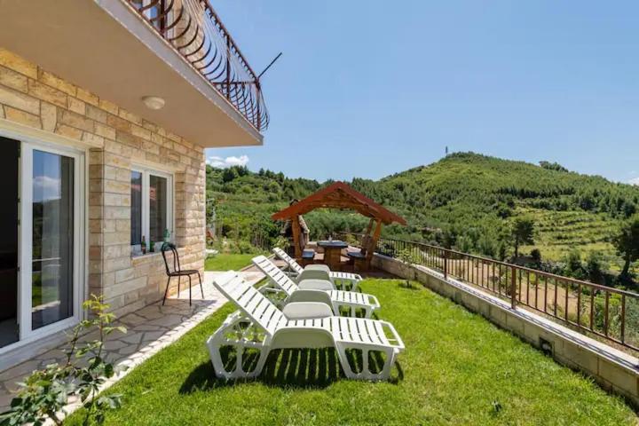 Villa La Domazet Podstrana Exterior foto